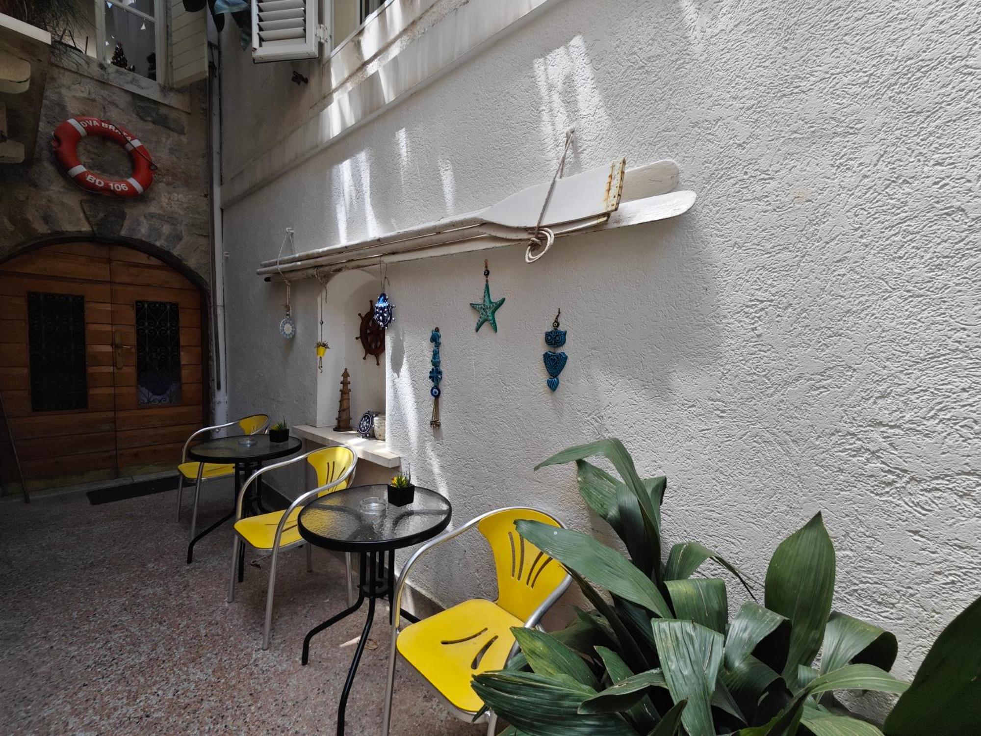 Beatrix Suites Budva Bagian luar foto
