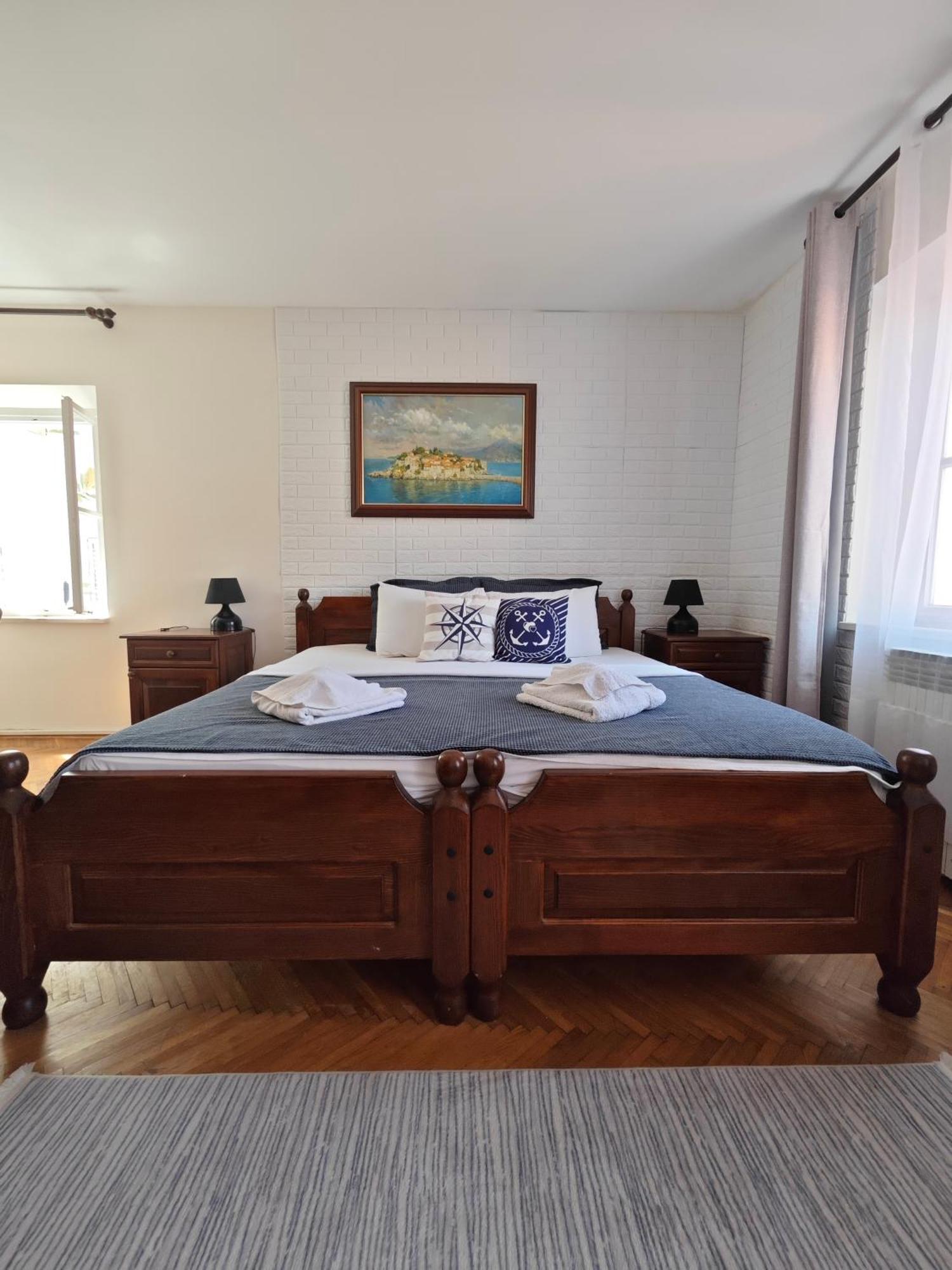 Beatrix Suites Budva Bagian luar foto