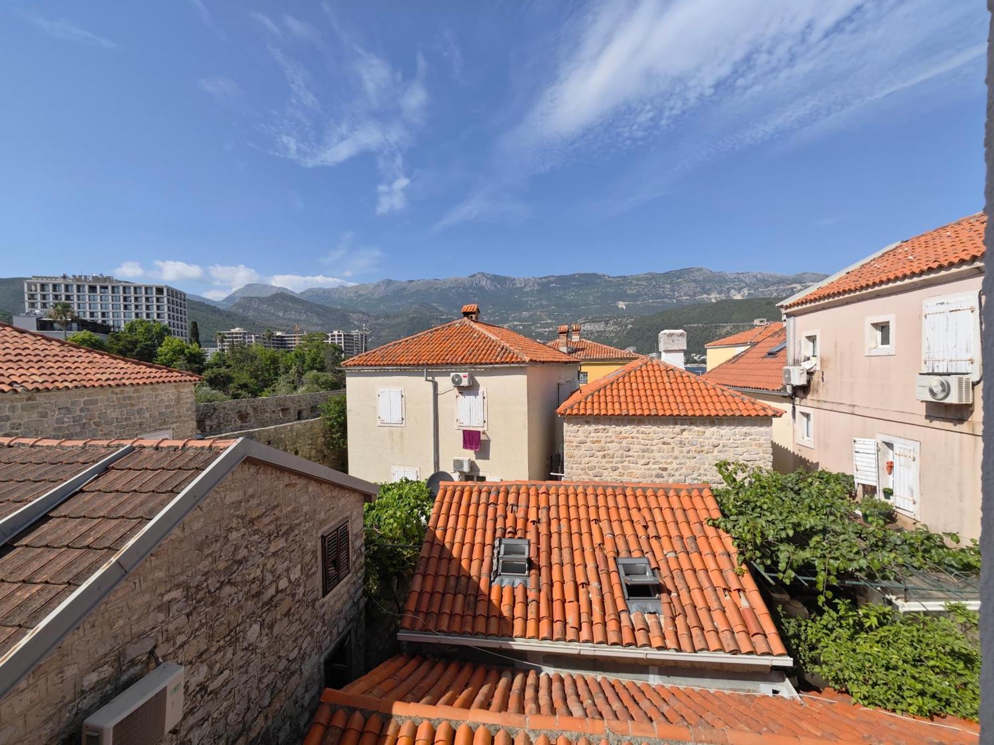 Beatrix Suites Budva Bagian luar foto