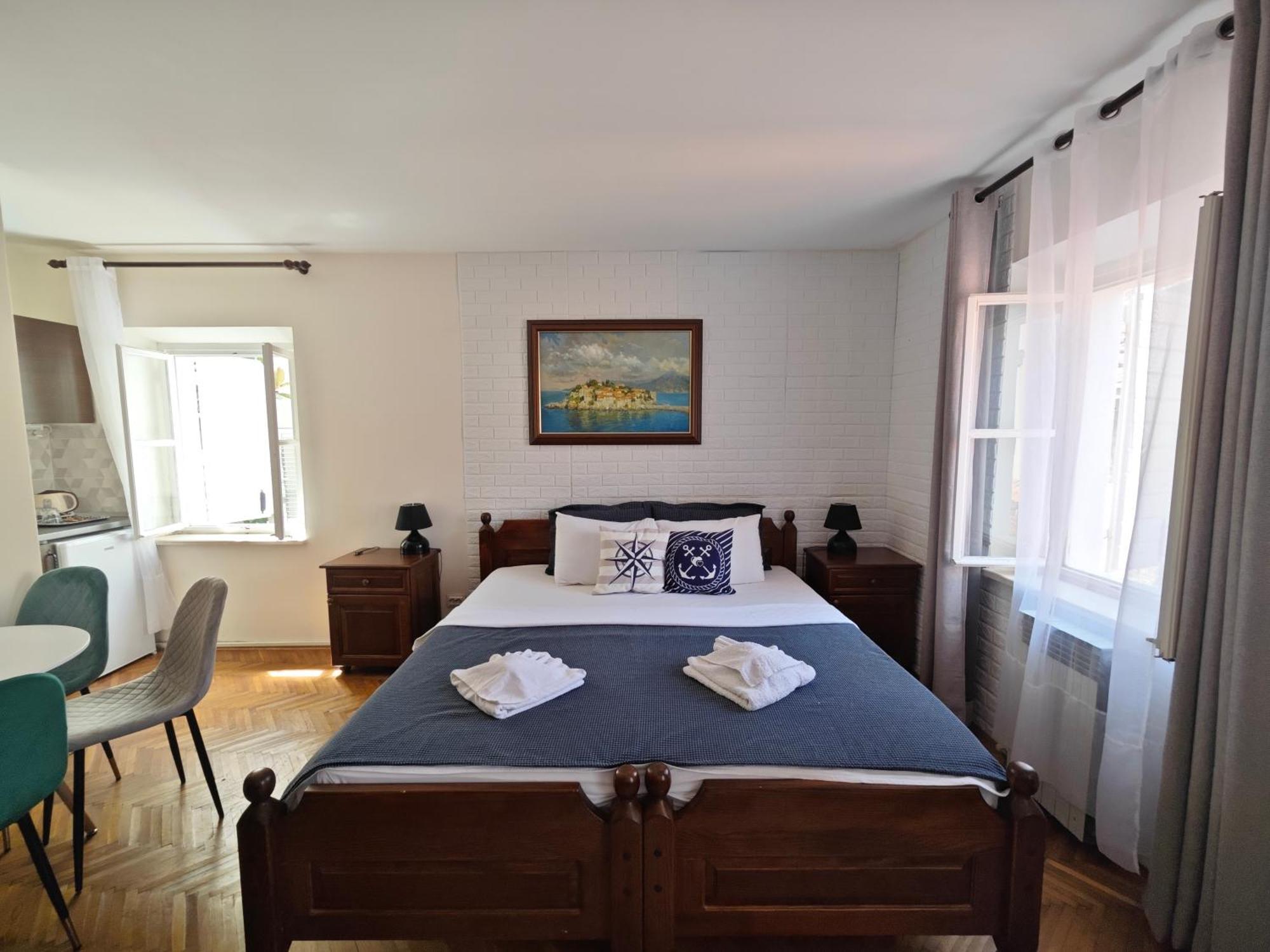 Beatrix Suites Budva Bagian luar foto