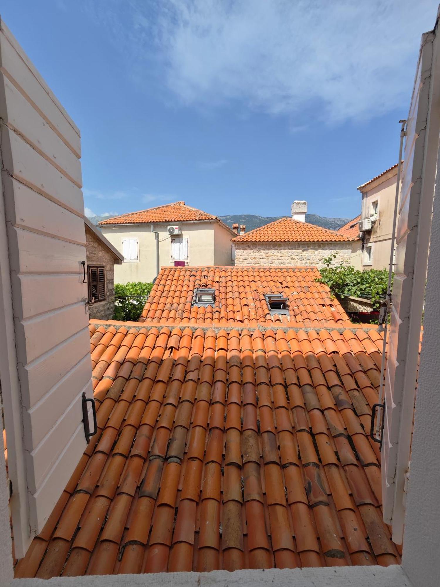 Beatrix Suites Budva Bagian luar foto