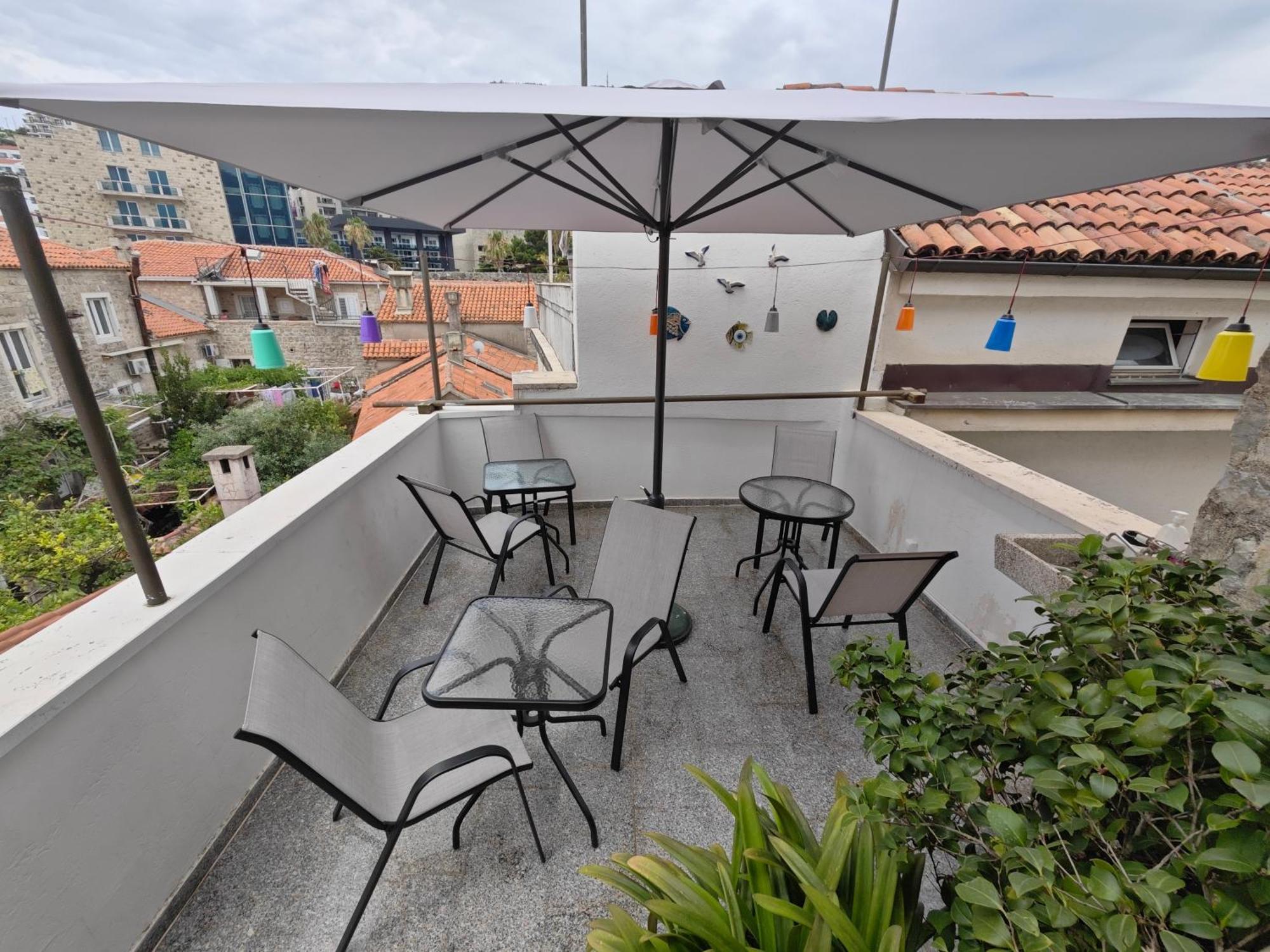 Beatrix Suites Budva Bagian luar foto