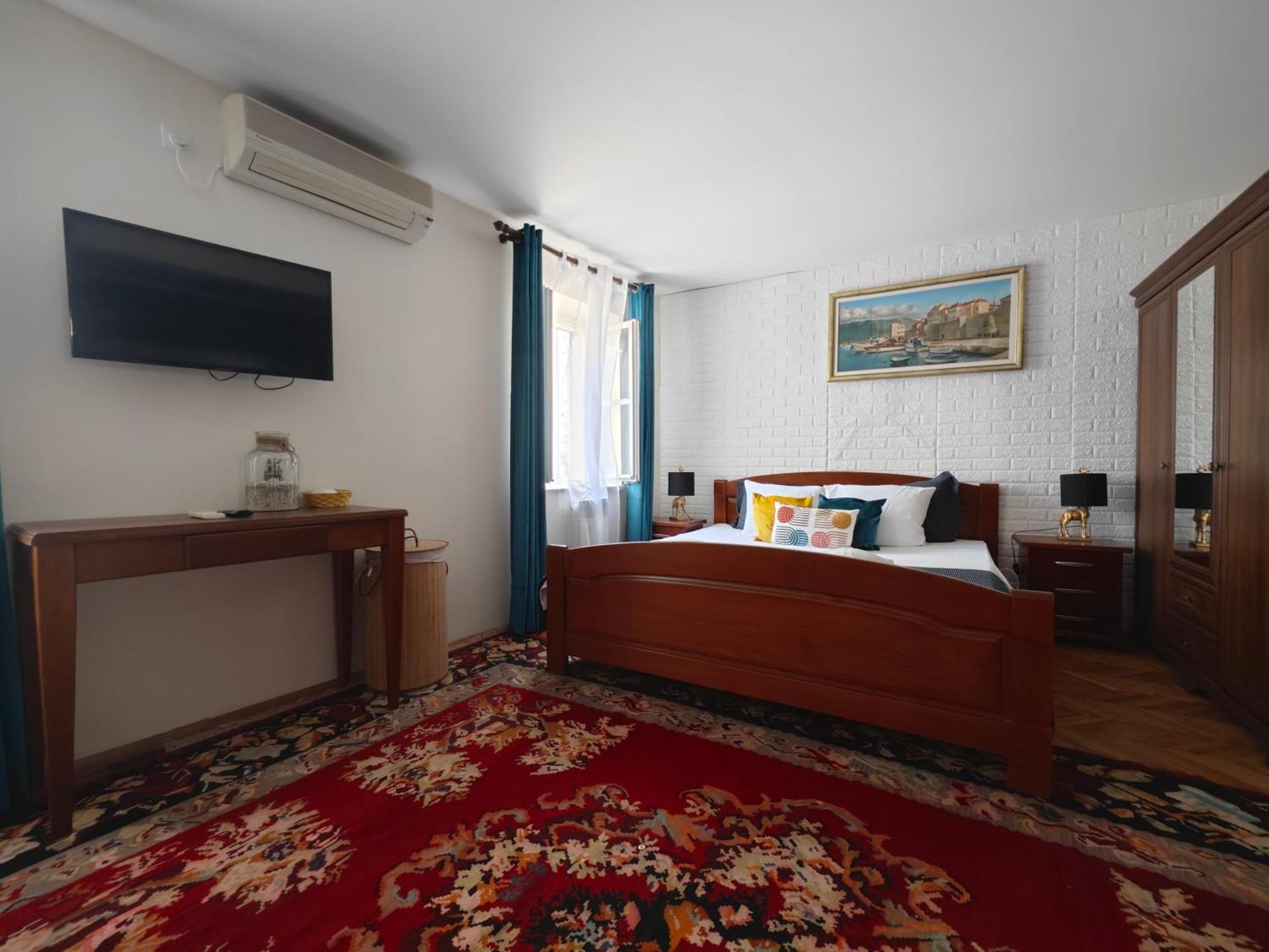 Beatrix Suites Budva Bagian luar foto